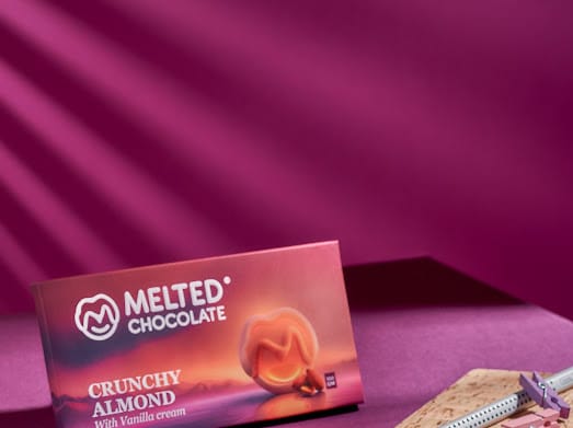 crunchy almond filling vanillia cream 100 gm